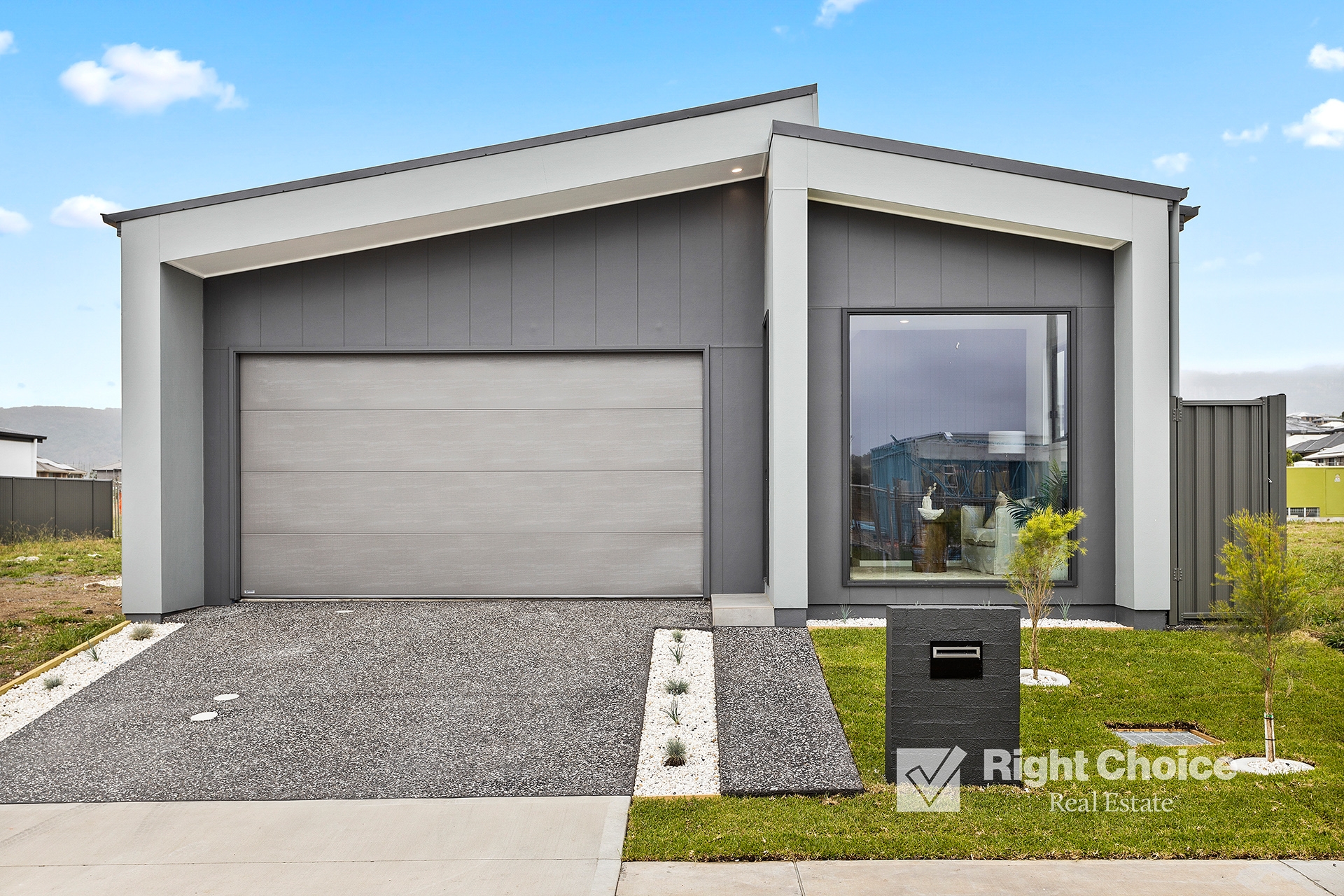 4-bedroom house at 77 Hatter Circuit, Calderwood, NSW 2527, Shellharbour, New South Wales