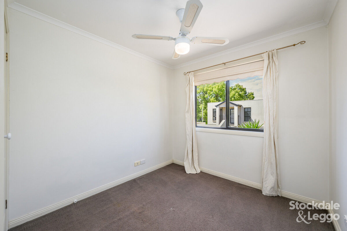 2/218 Fryers Street, Shepparton, VIC 3630 - Image 9