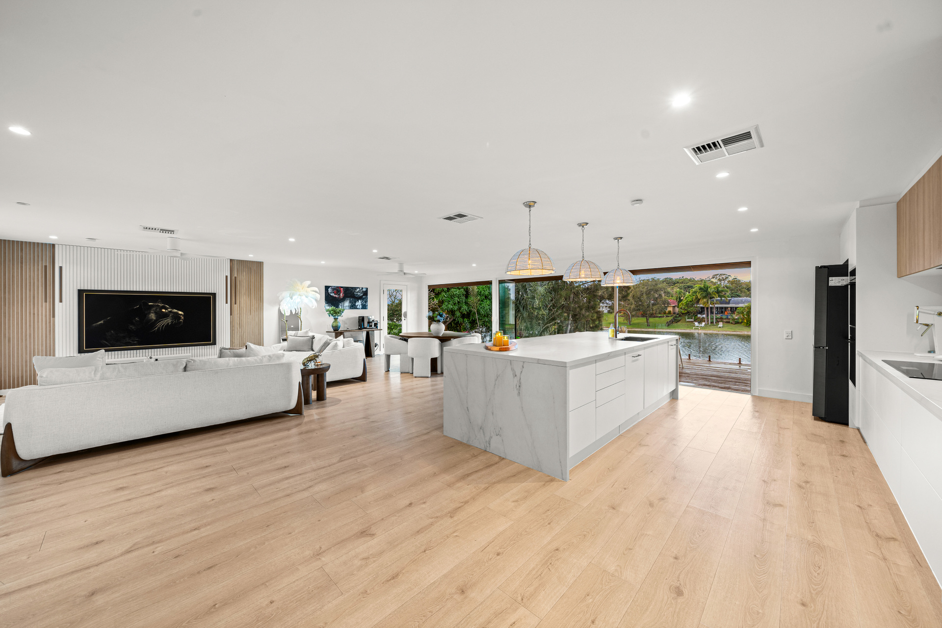38 Dunlin Drive, Burleigh Waters, QLD 4220 - Image 5