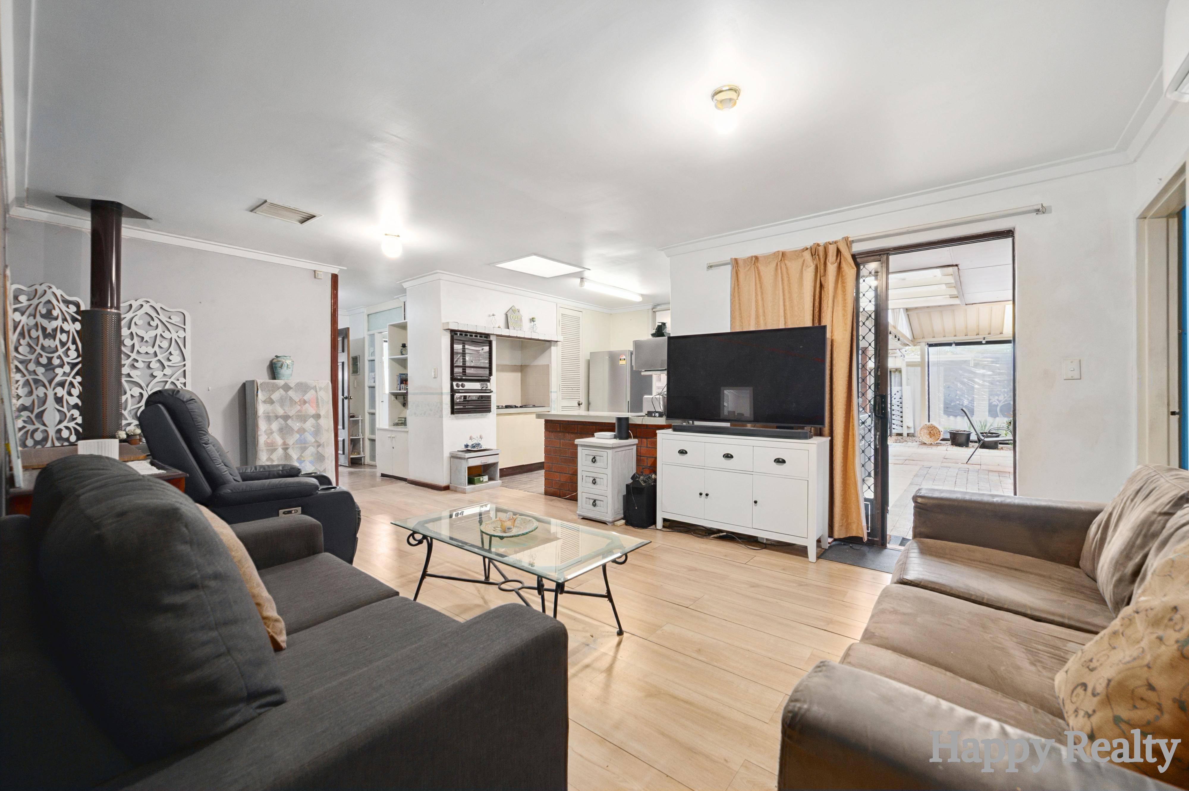 4 DENHAM WAY, Thornlie WA 6108 - Image 9