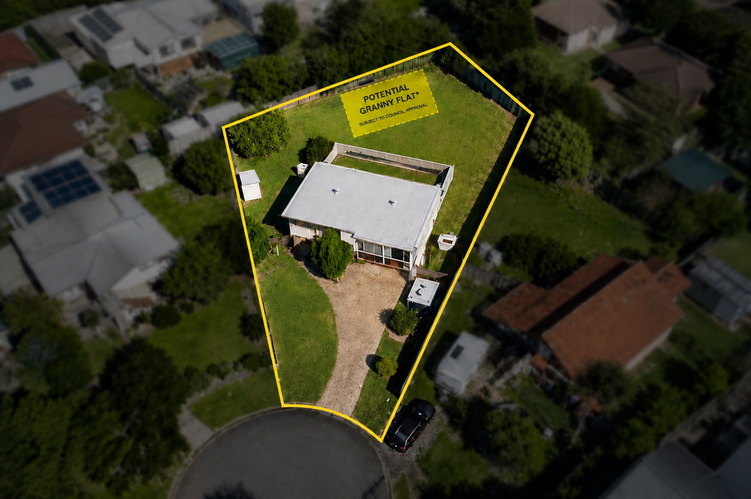 15 OSCAR STREET, Kingston QLD 4114 - Image 1