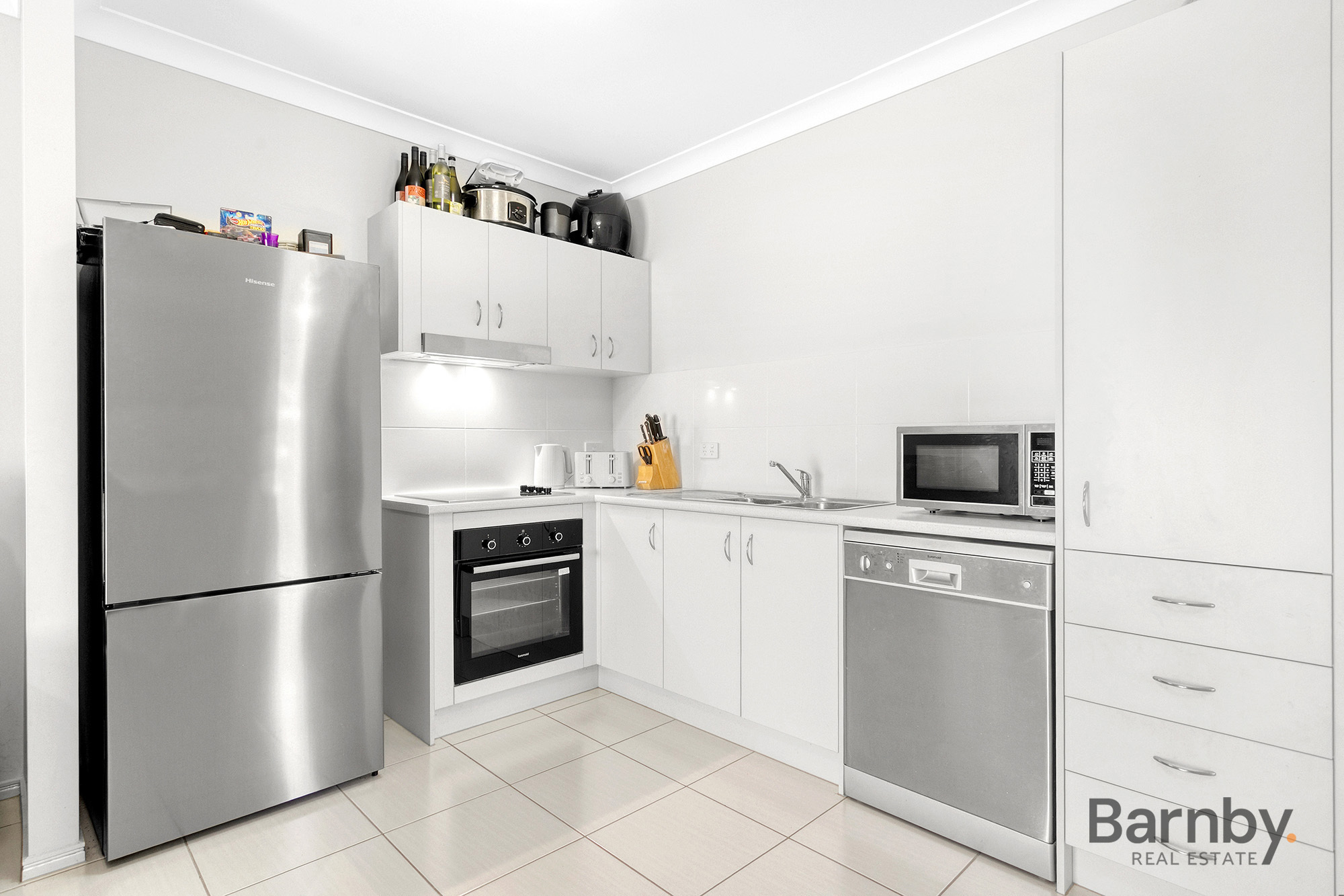 5-bedroom unit at 5 Esther Place, Nambour, QLD 4560, Sunshine Coast, Queensland