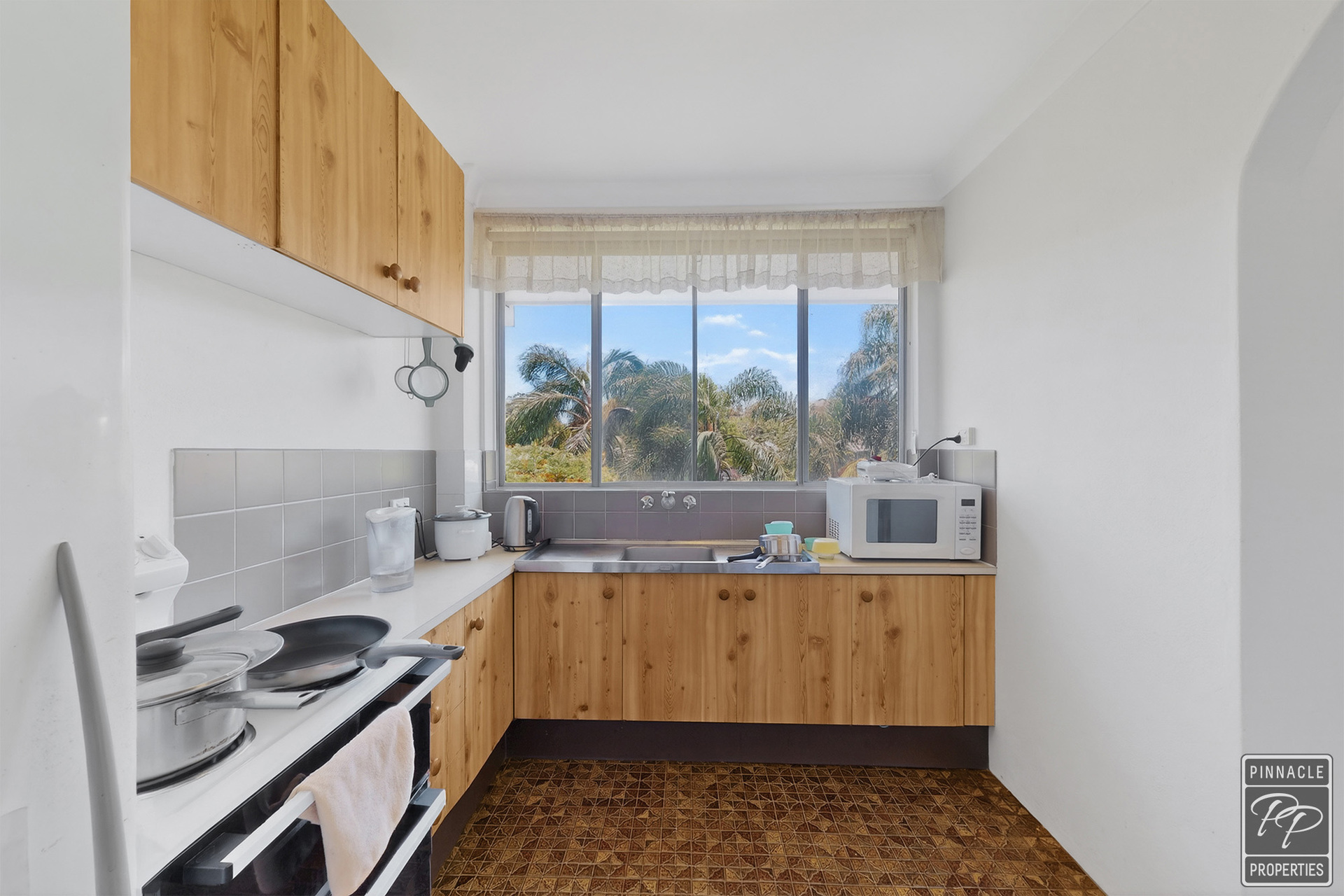 18/9 Norwood Street, Toowong, QLD 4066 - Image 3