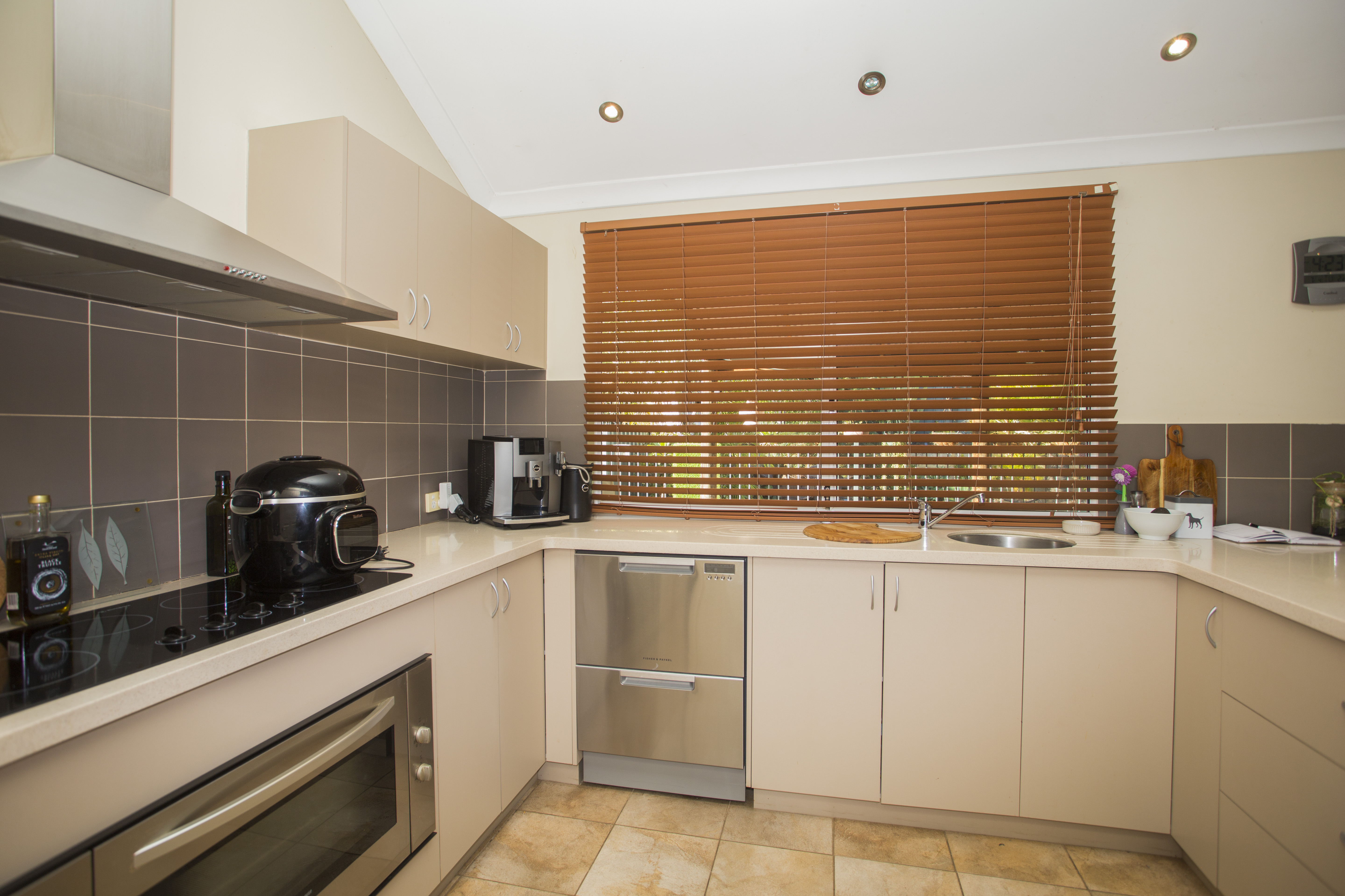 26 KIMBERLEY STREET, Bullsbrook WA 6084 - Image 4