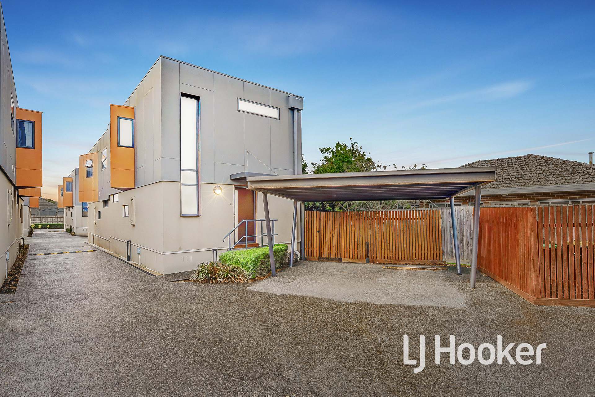 2 27 NEW STREET, DANDENONG VIC 3175 - Image 1