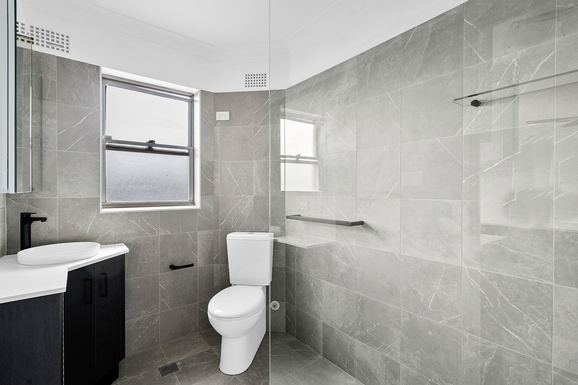 7/37 Edward Street, Wollongong, NSW 2500 - Image 5