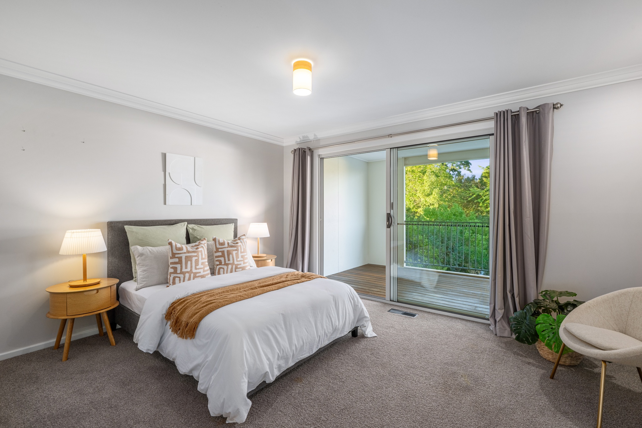 5-bedroom house at 696 FORREST HILL AVENUE, Albury NSW 2640, Albury, New South Wales