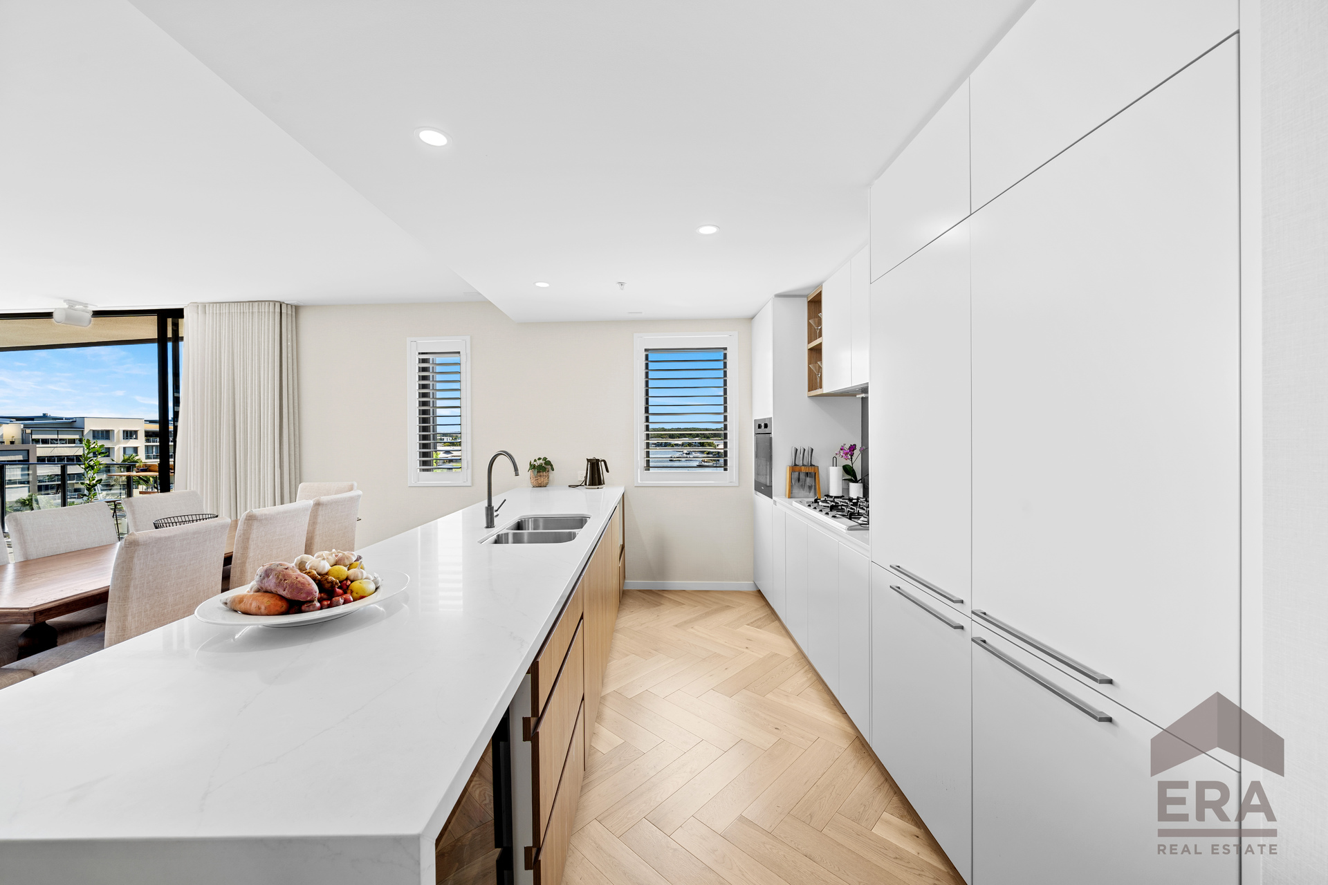 1401/10 Sickle Avenue, Hope Island, Qld, 4212 - Image 7