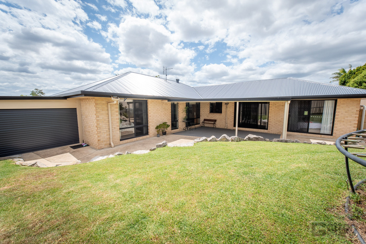 5-bedroom house at 56 Highview Avenue, Gatton, QLD 4343, Lockyer Valley, Queensland