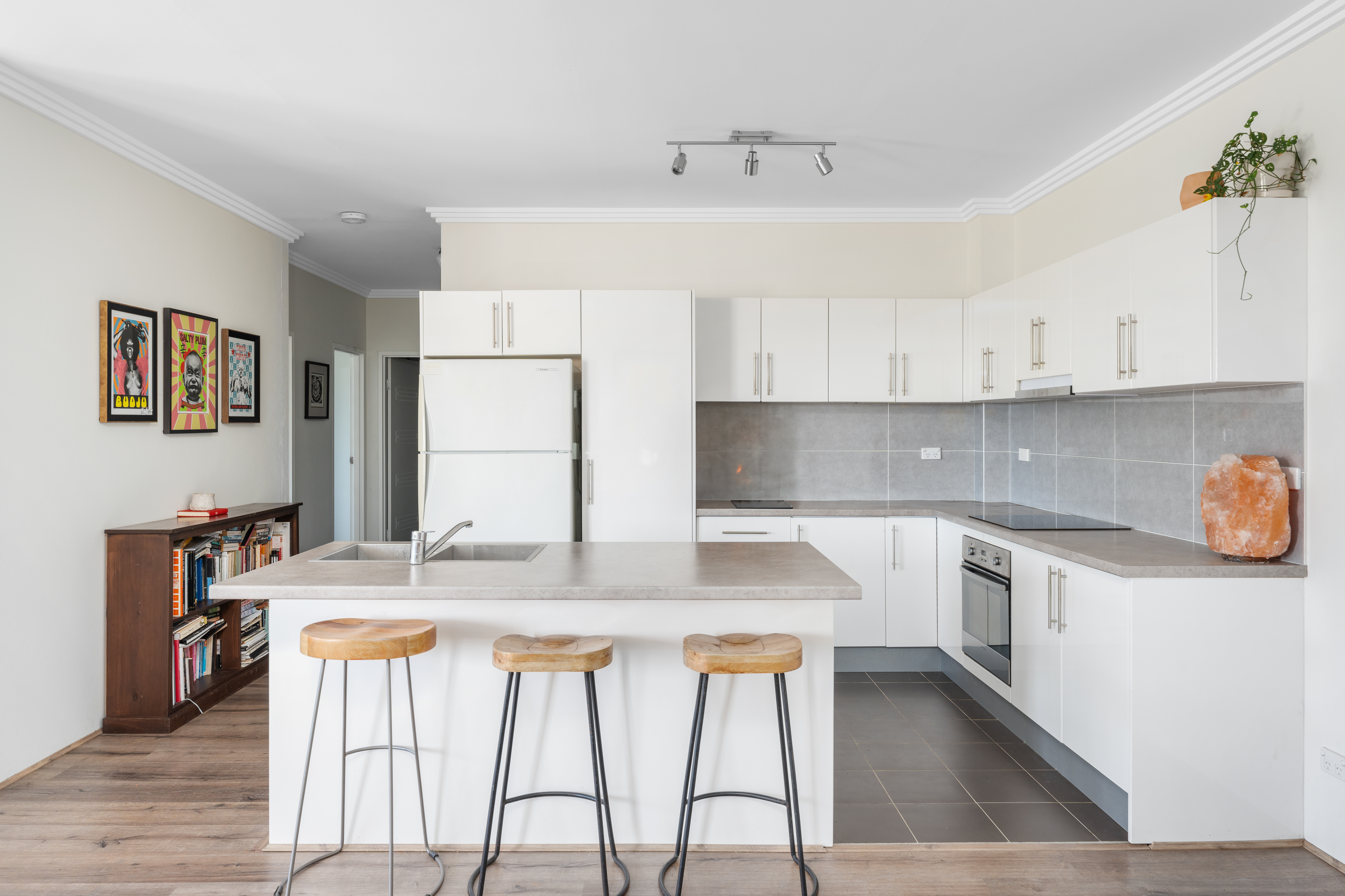 3-bedroom unit at 14/15 Stuart Street, Helensburgh, NSW 2508, Wollongong, New South Wales