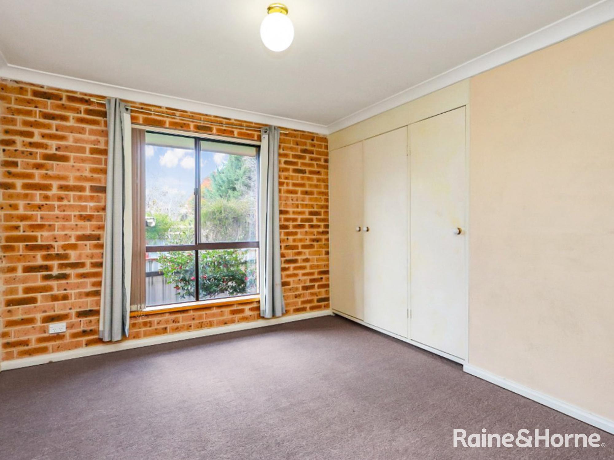 16-bedroom unit at 1-6/339 Howick Street, Bathurst, NSW 2795, Bathurst, New South Wales