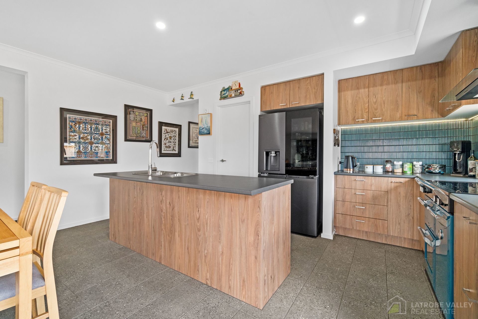 27 Lyons Street, Rosedale, Vic, 3847 - Image 9