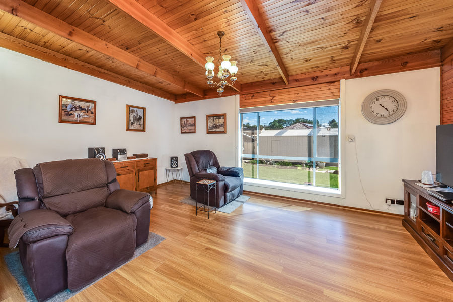 15 Graetz, Murray Bridge, Sa, 5253 - Image 2