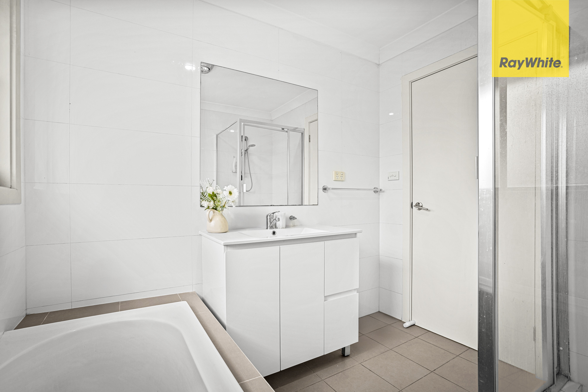 15 10-12 CANBERRA STREET, OXLEY PARK NSW 2760 - Image 5