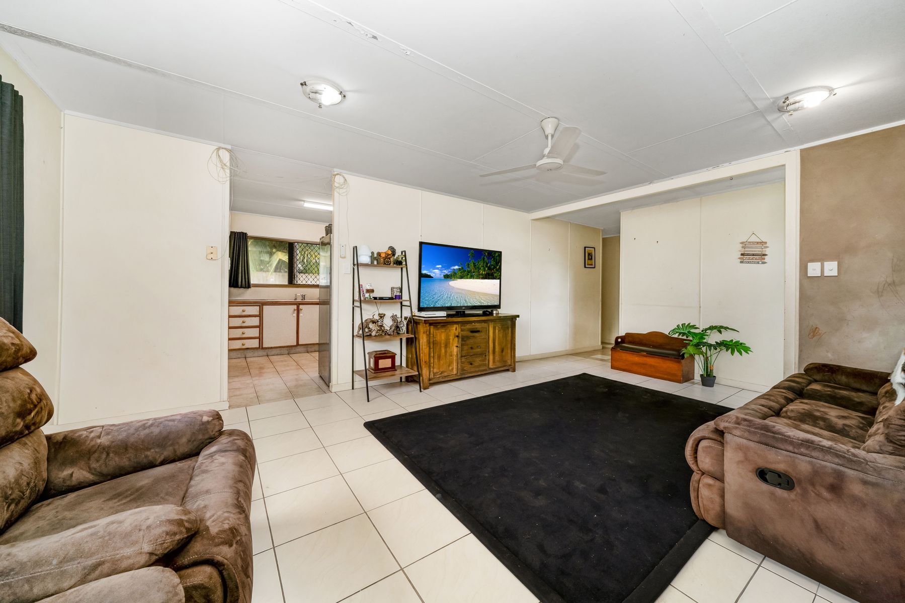 7 Thorburn Court, Kelso, QLD 4815 - Image 2