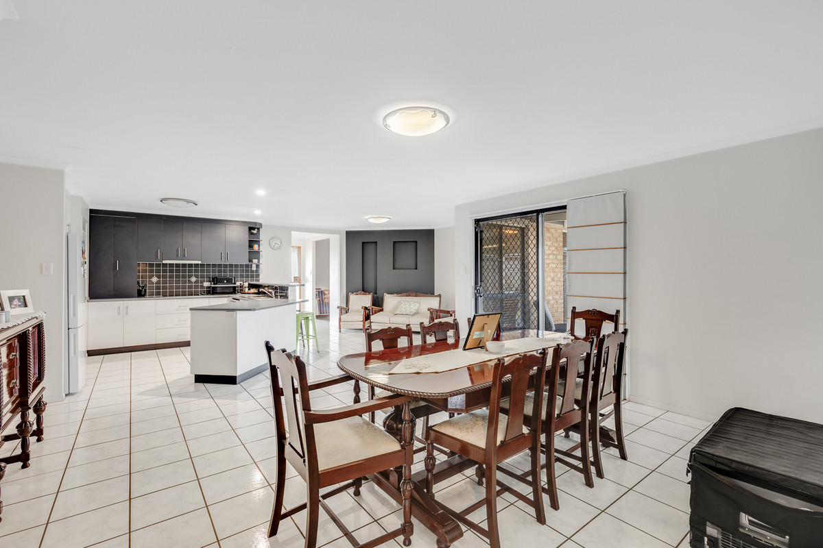 14 Shelton Crescent, Kearneys Spring, QLD 4350 - Image 4