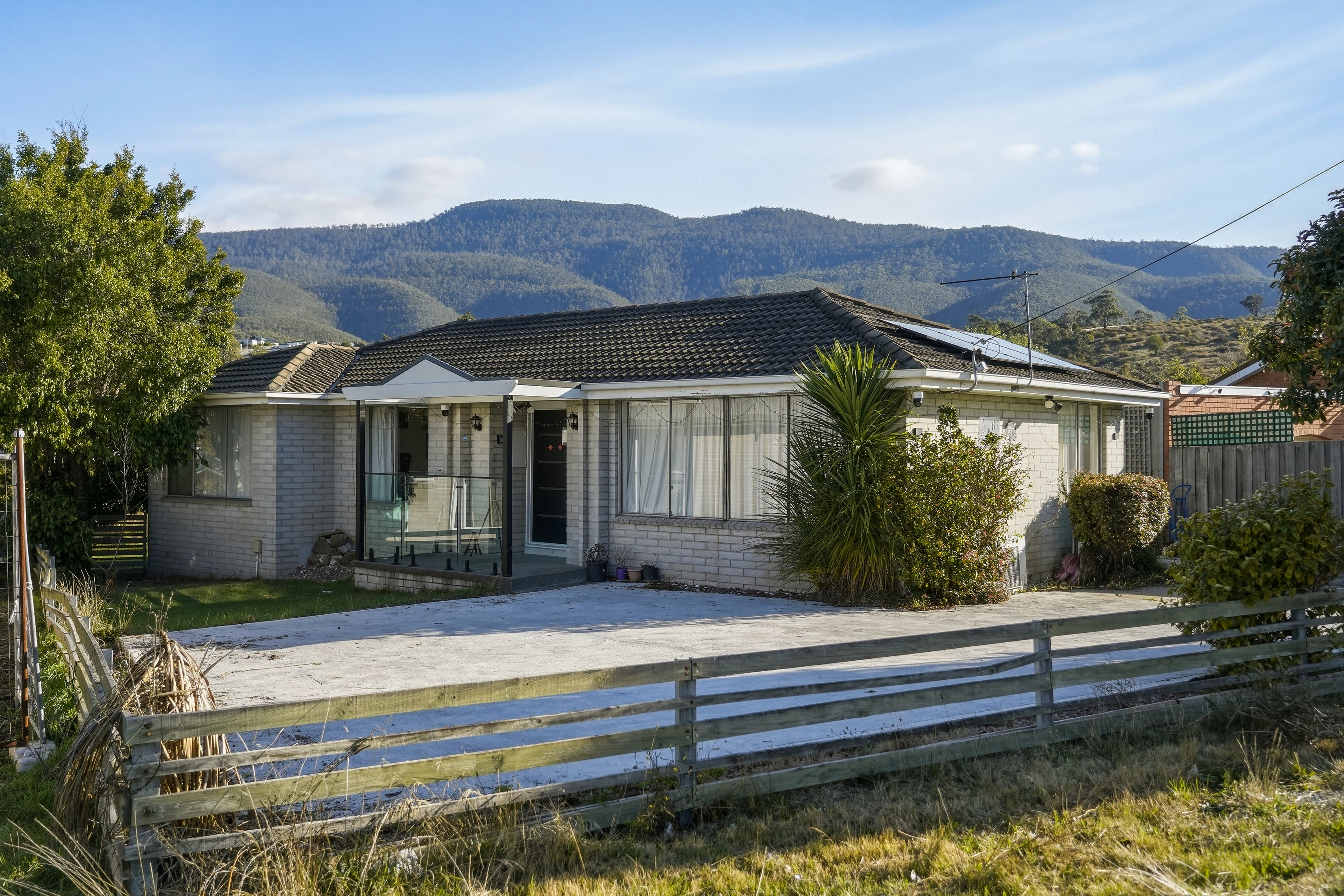 67 Hilton Road, Claremont, Tas, 7011 - Image 1