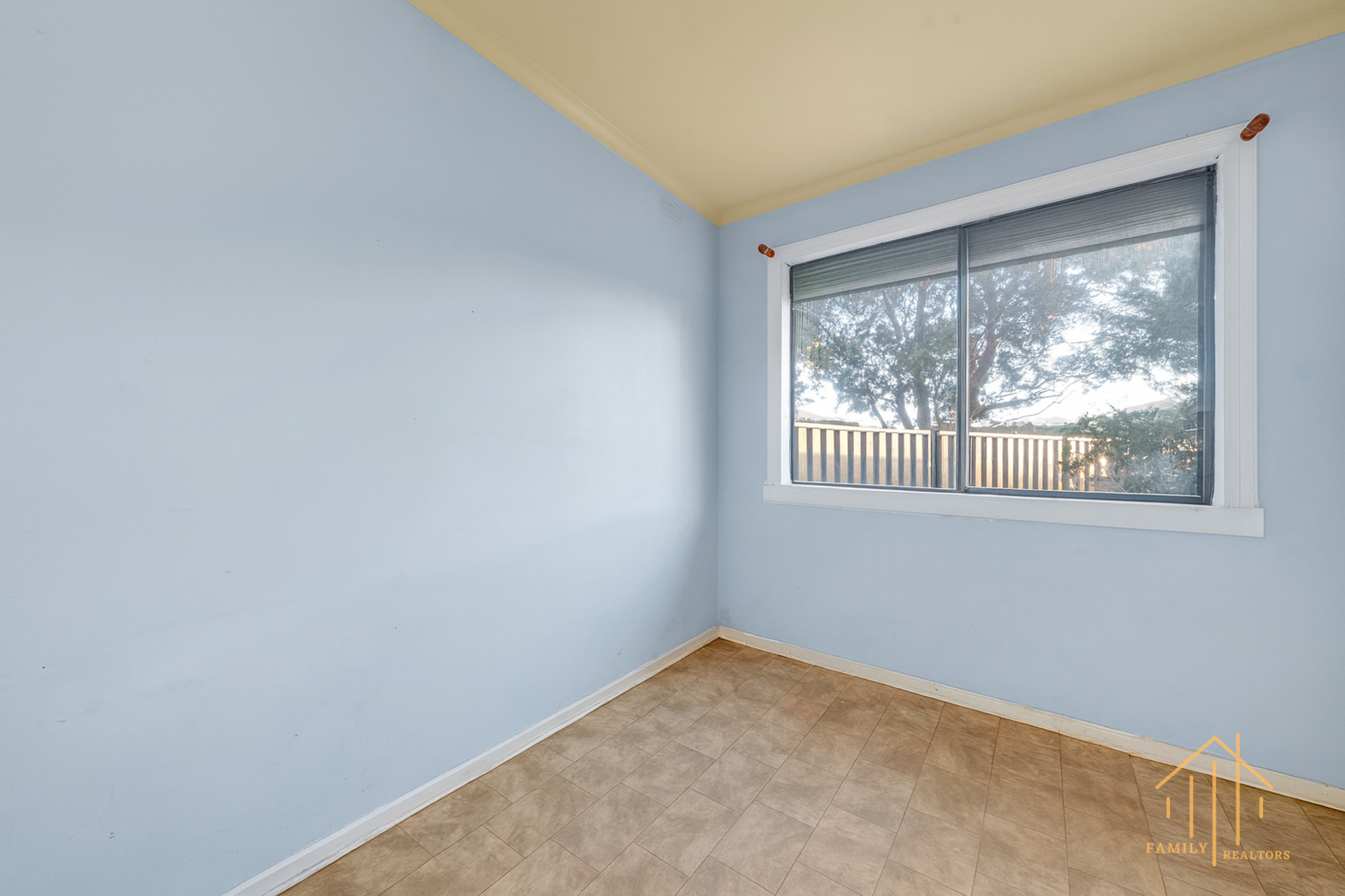 13 NEVILLE COURT, Springvale VIC 3171 - Image 8