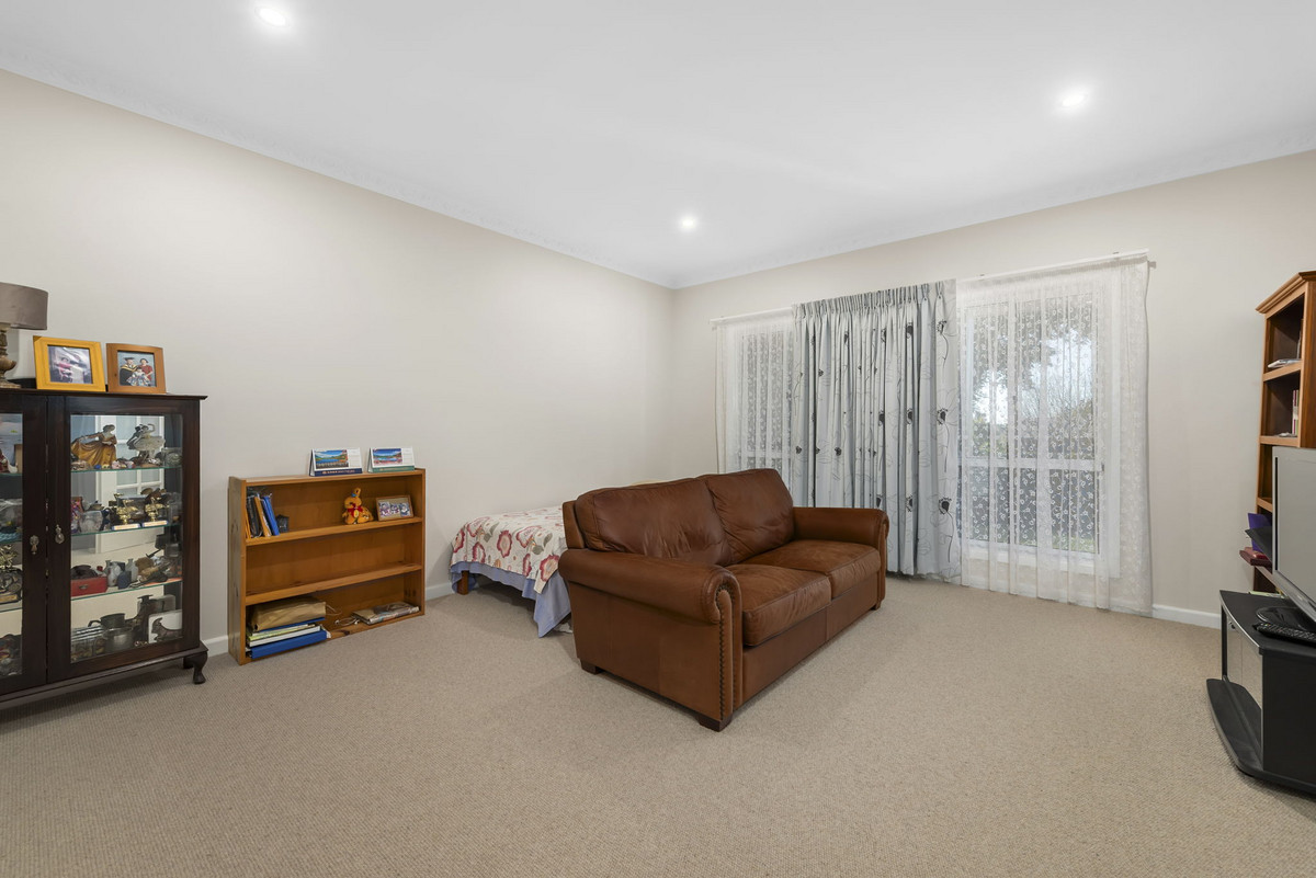 32 COLLIER STREET, Rangeville QLD 4350 - Image 6
