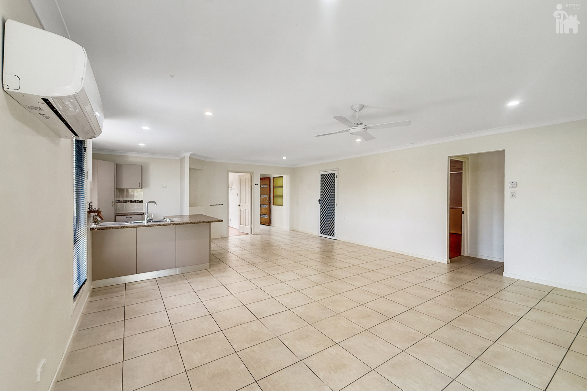 15 WHIPBIRD COURT, Urangan QLD 4655 - Image 6