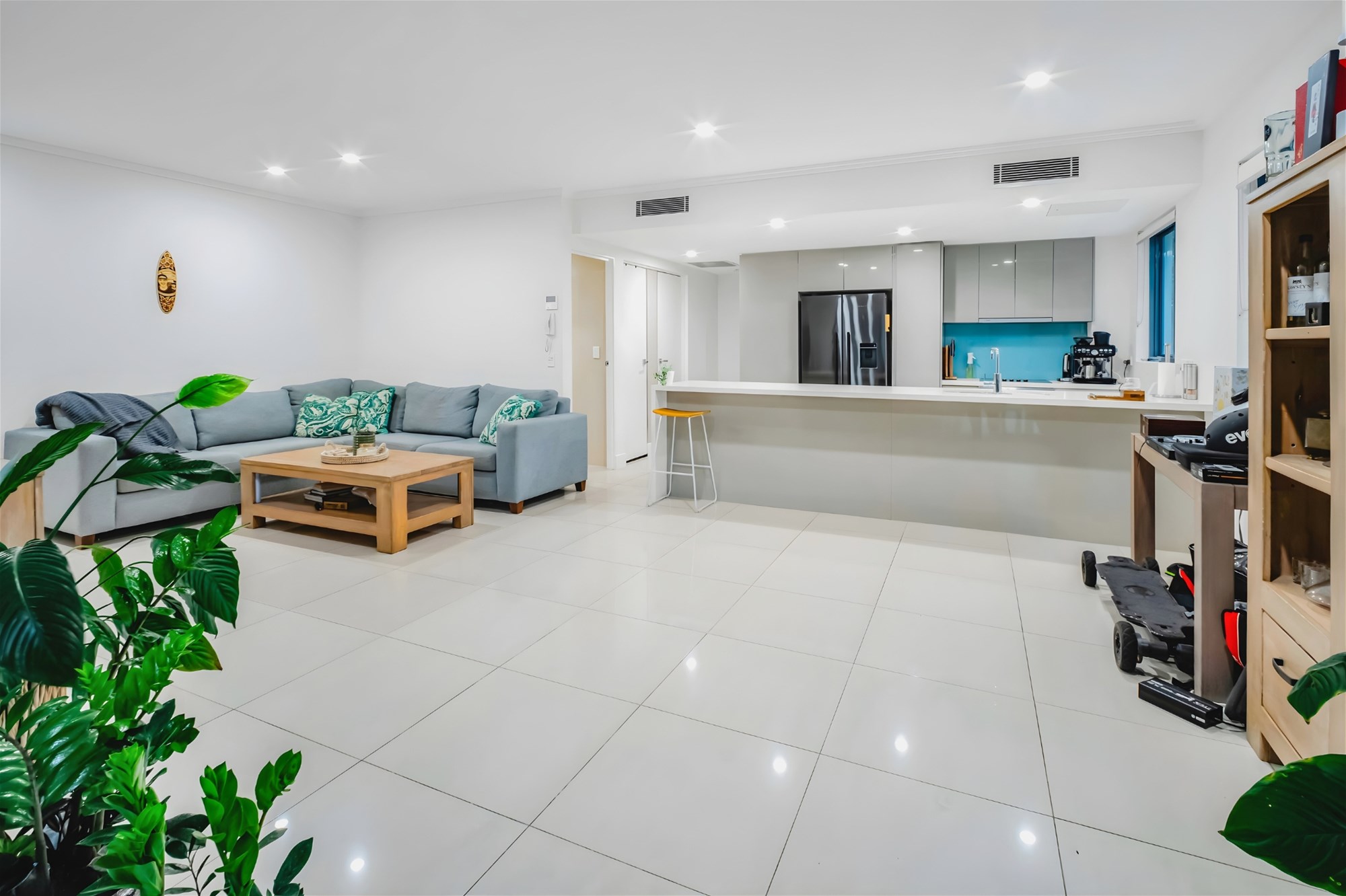 3/508 Marine Parade, Biggera Waters, QLD 4216 - Image 2