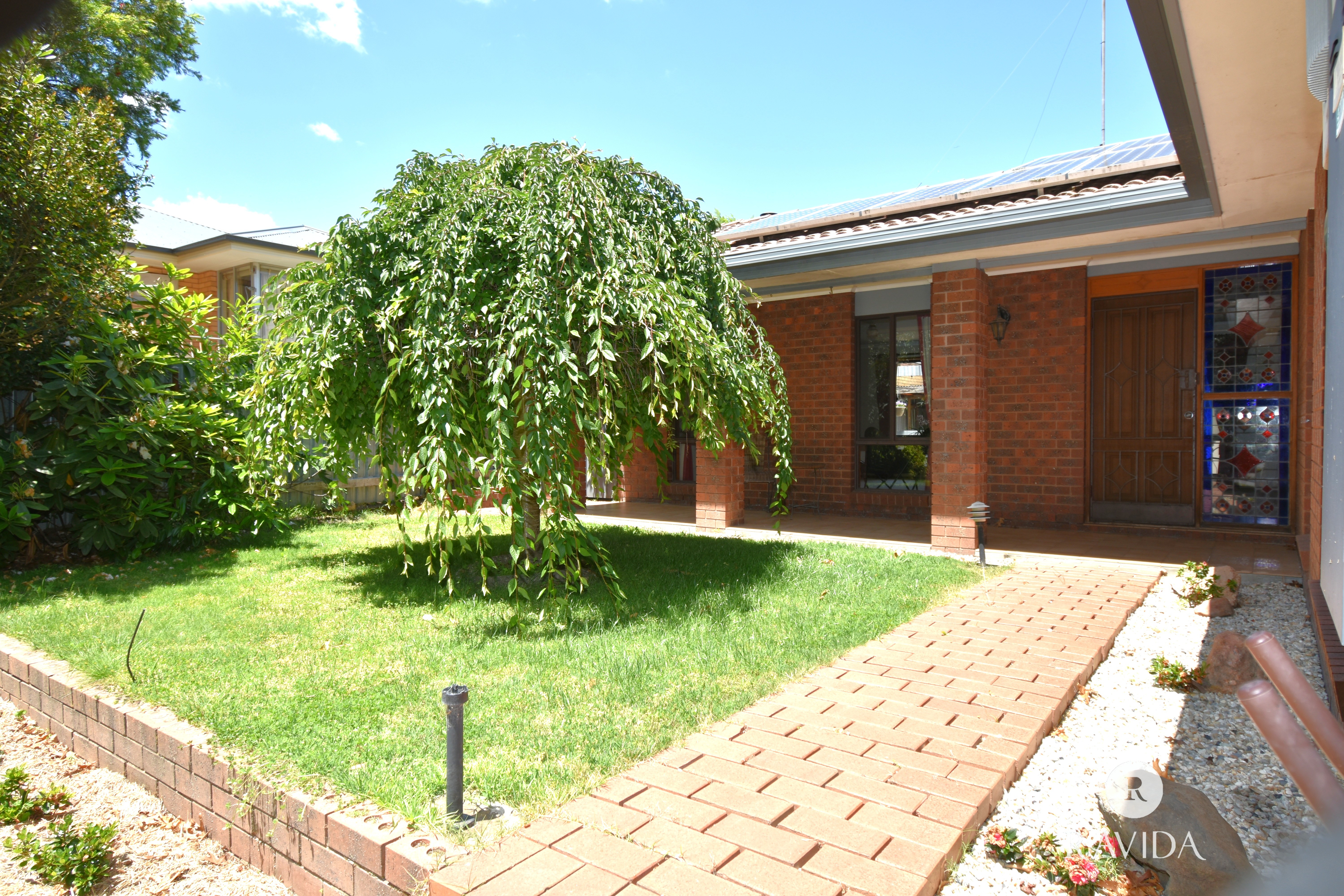 12 Victoria Road, Beechworth, VIC 3747 - Image 2