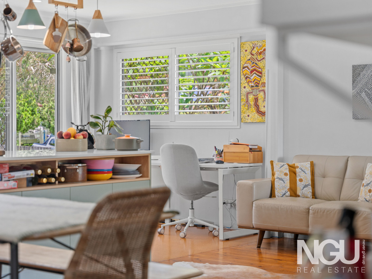 2 HIND COURT, Bundamba QLD 4304 - Image 9