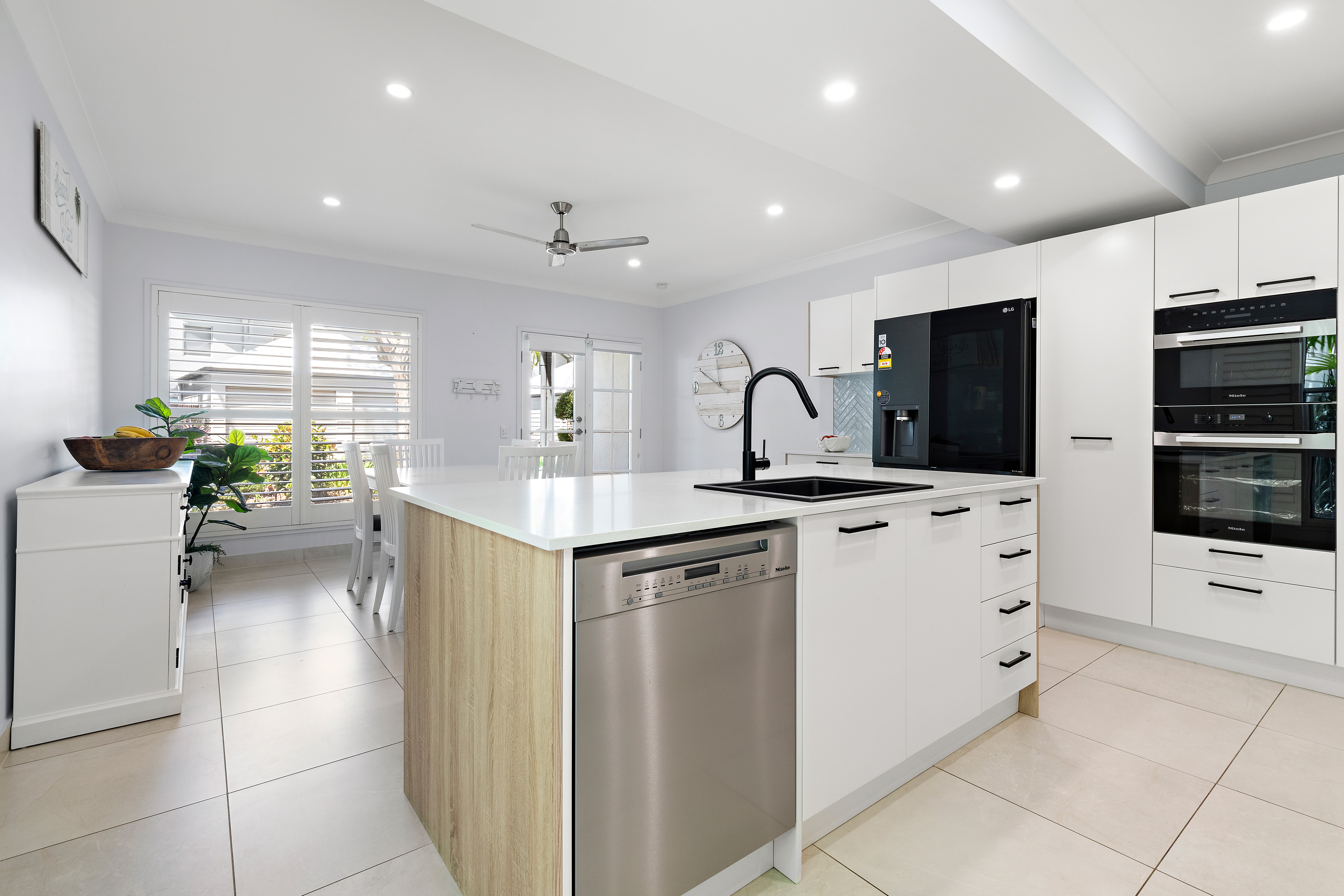 THE ENTRANCE 51 67 GIBSON ROAD, NOOSAVILLE QLD 4566 - Image 5