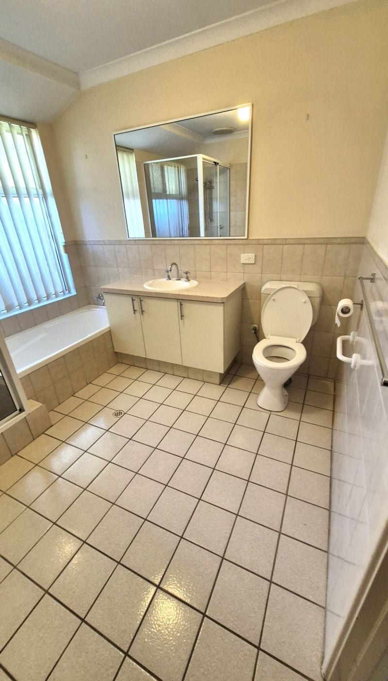 3-bedroom unit at UNIT 3 7 THORNTON RETREAT, Kinross WA 6028, Joondalup, Western Australia