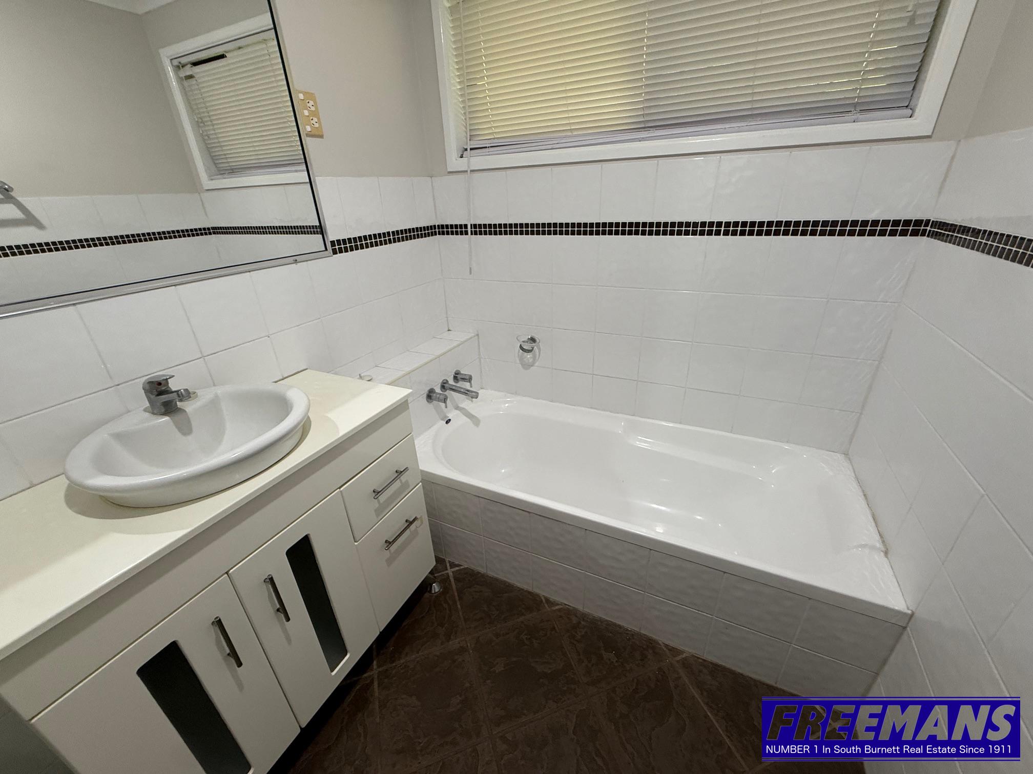 28 Bunker Avenue, Nanango, QLD 4615 - Image 9