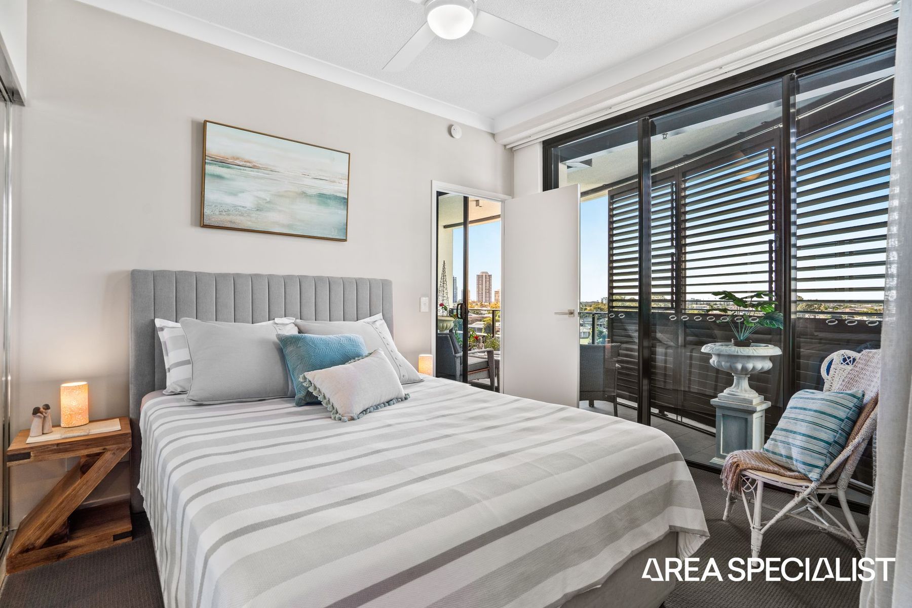 1406/5 Harbour Side Court, Biggera Waters, QLD 4216 - Image 9