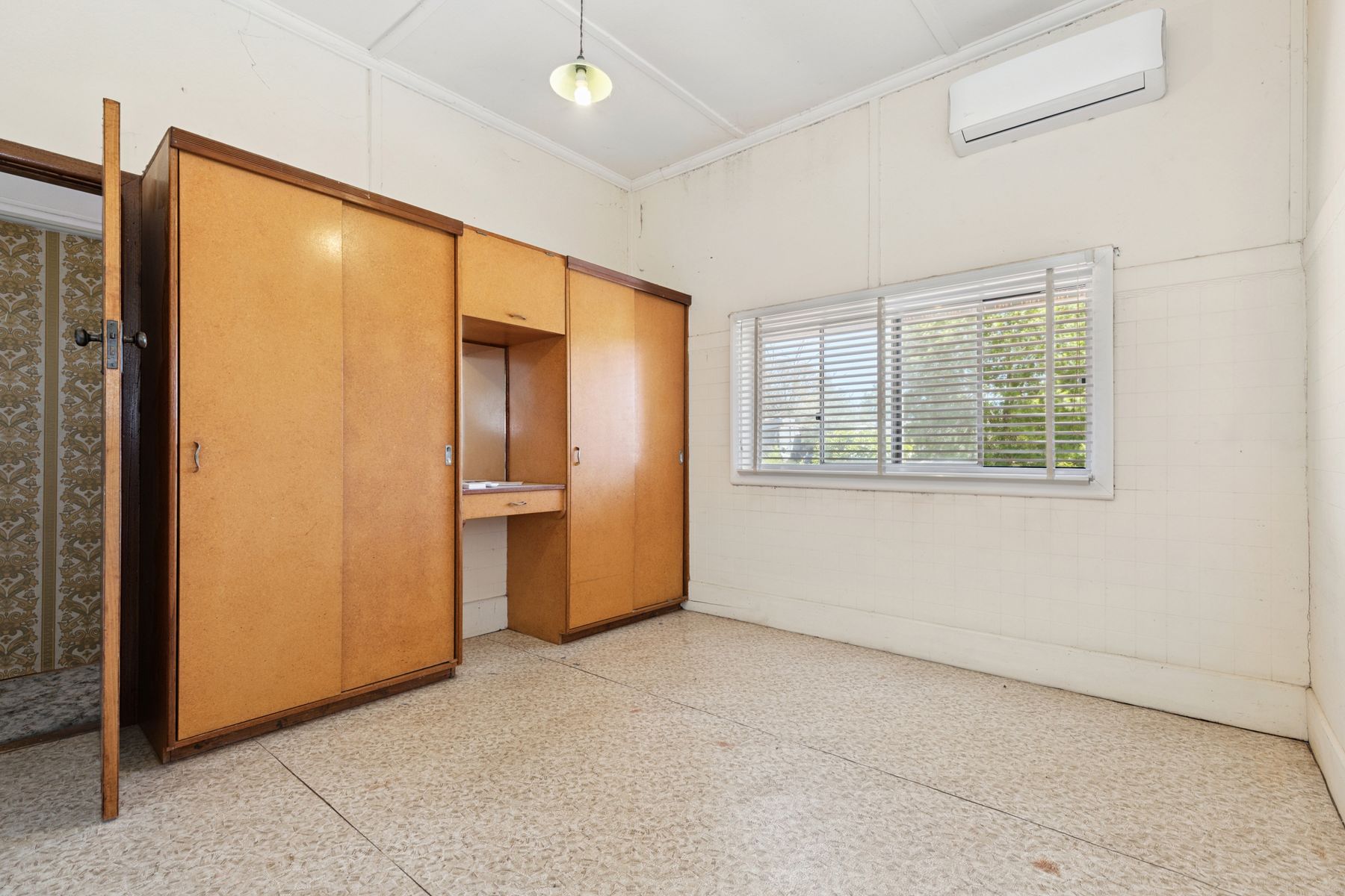 5-bedroom house at 8 Hervey Street, Elmore, VIC 3558, Greater Bendigo, Victoria