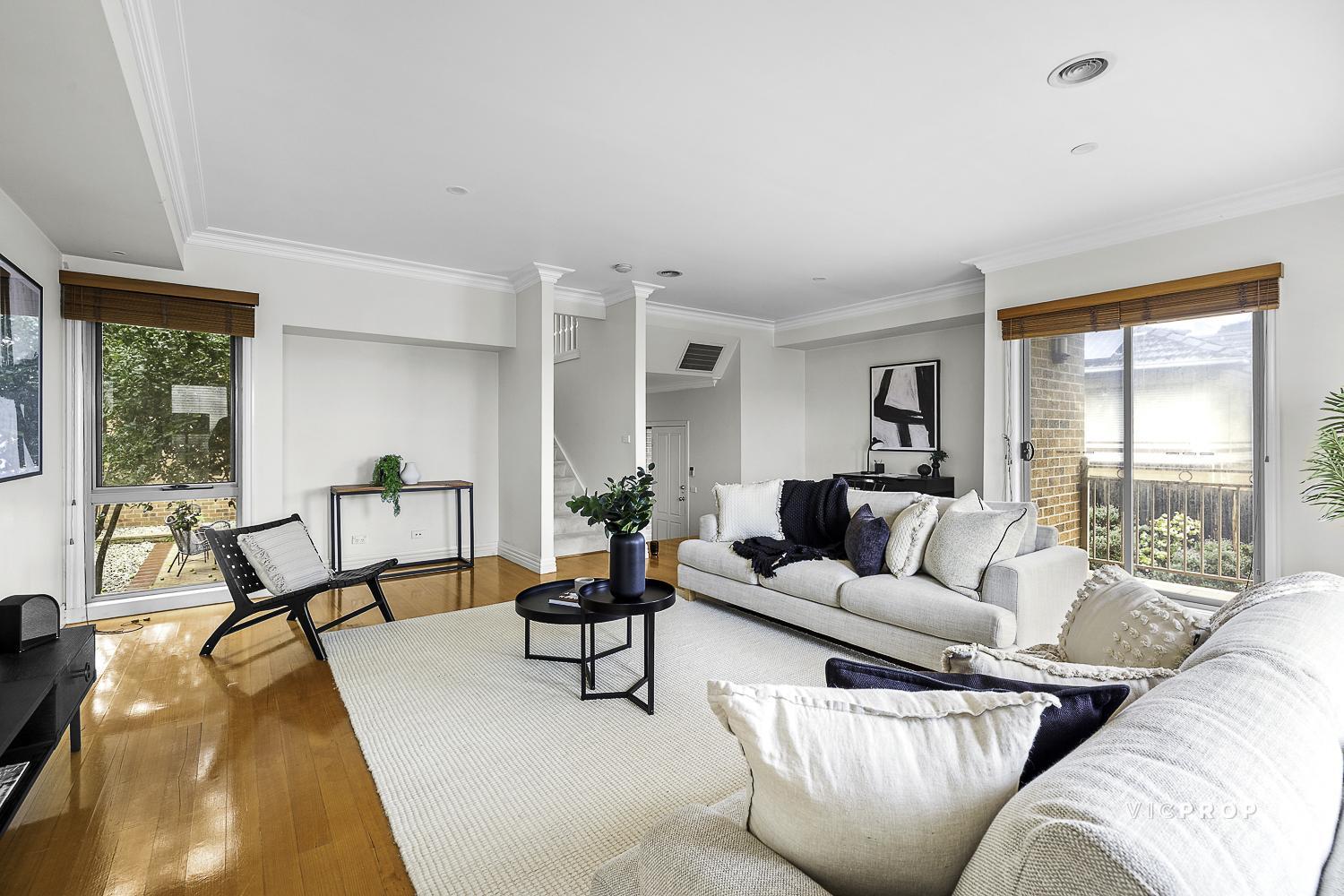 1/164 Thompsons Road, Bulleen, VIC 3105 - Image 2