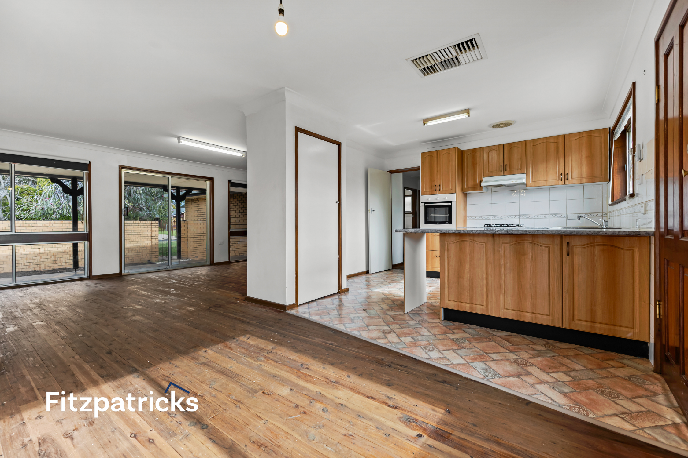 86 RAYE STREET, Tolland NSW 2650 - Image 7