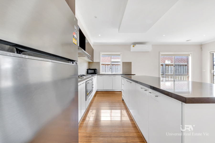 3-bedroom house at 35 STOKE CIRCUIT, Wollert VIC 3750, Whittlesea, Victoria