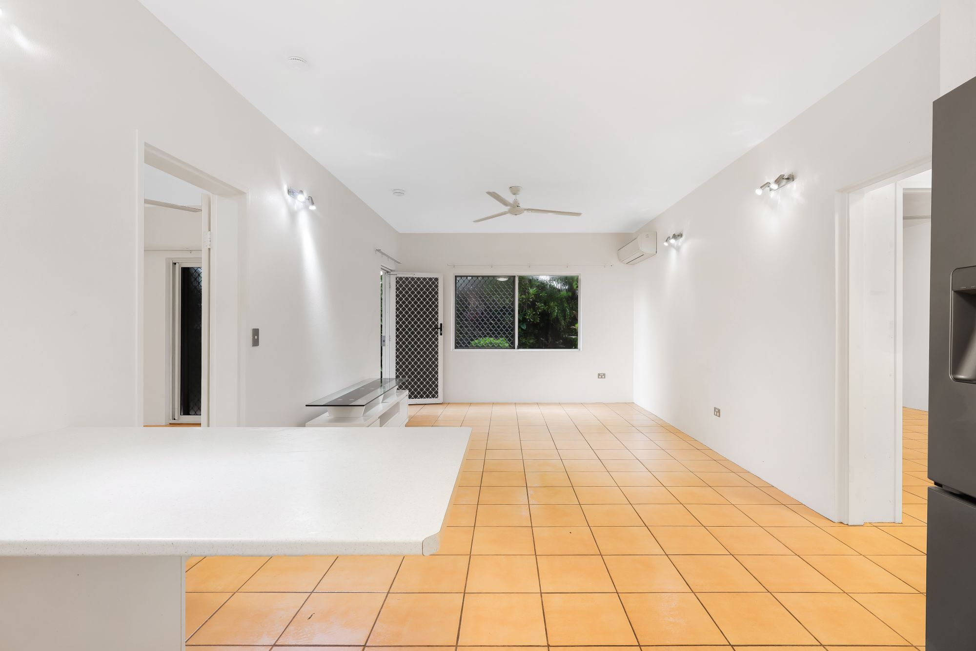 2/670-678 Bruce Highway, Woree, QLD 4868 - Image 4