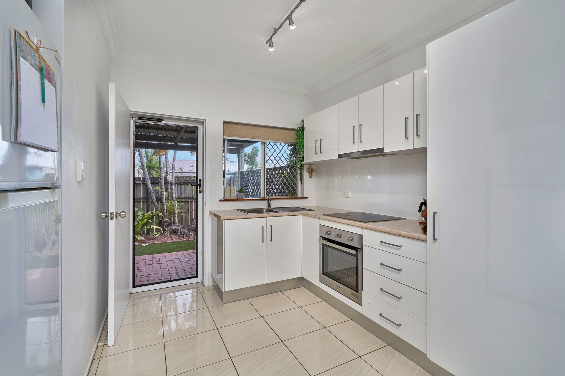 2-bedroom unit at 10/389-397 Mccoombe Street, Mooroobool, Qld, 4870, , Queensland