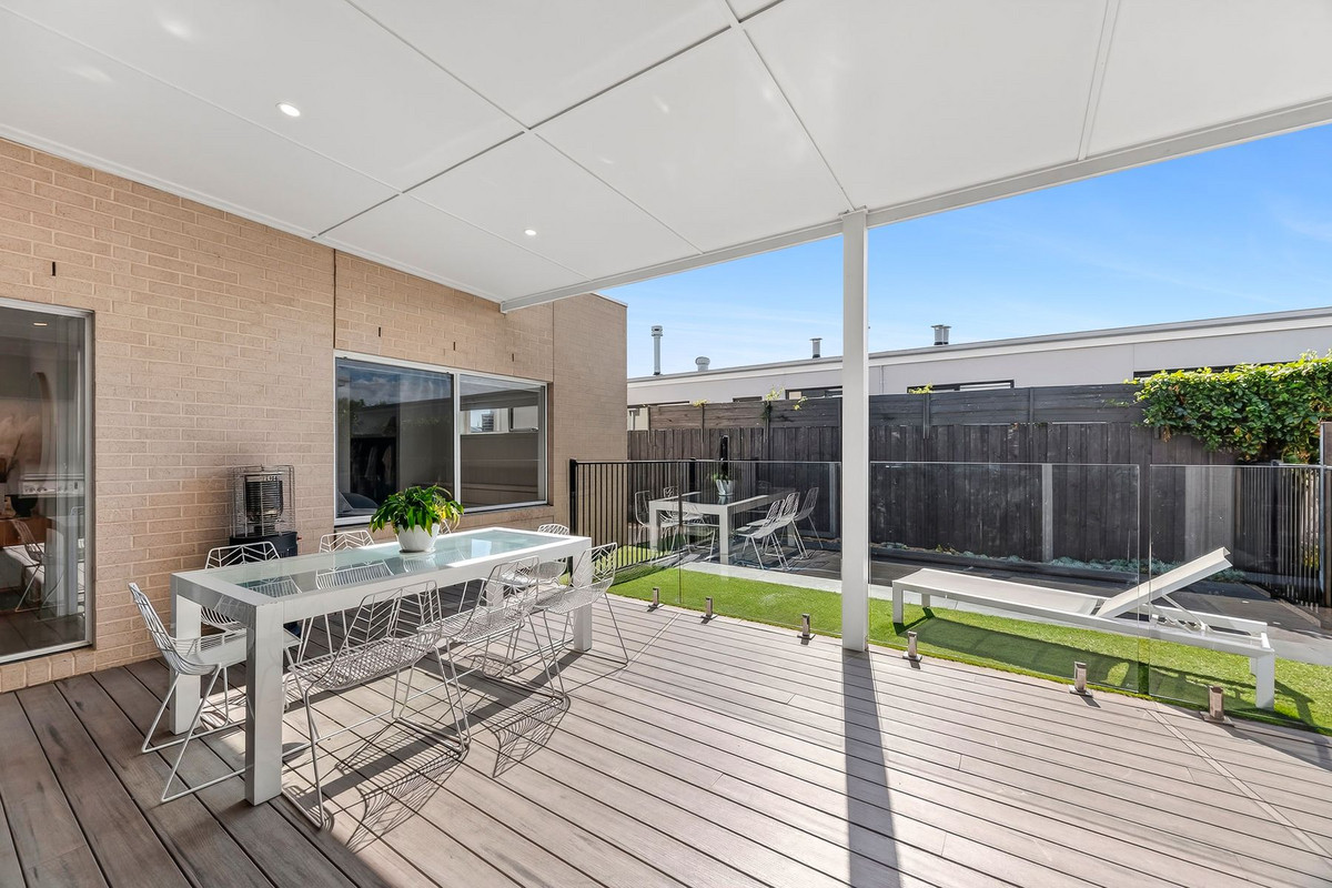 6 WAX AVENUE, Torquay VIC 3228 - Image 8