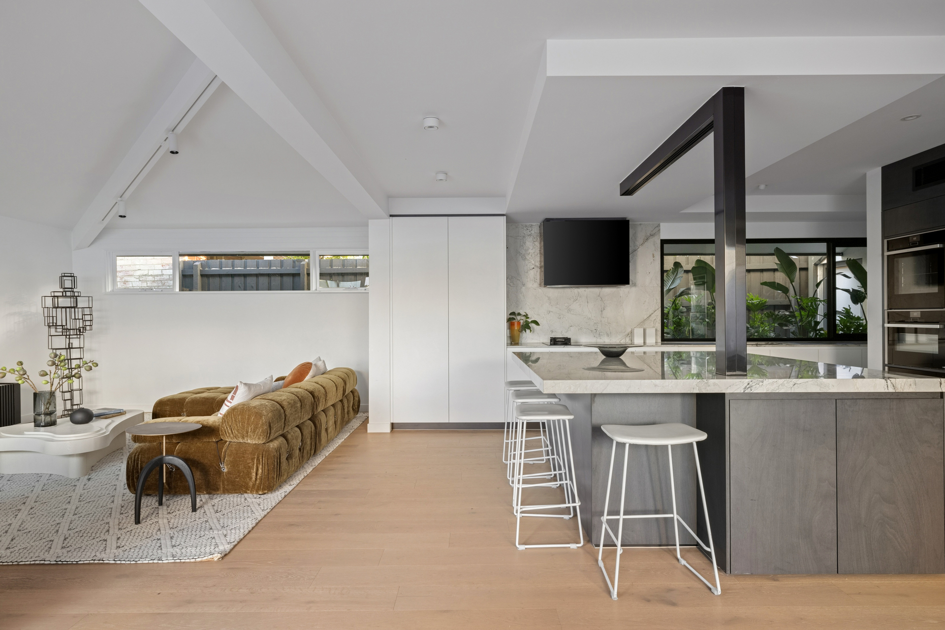 14 WHYTE STREET, Brighton VIC 3186 - Image 6