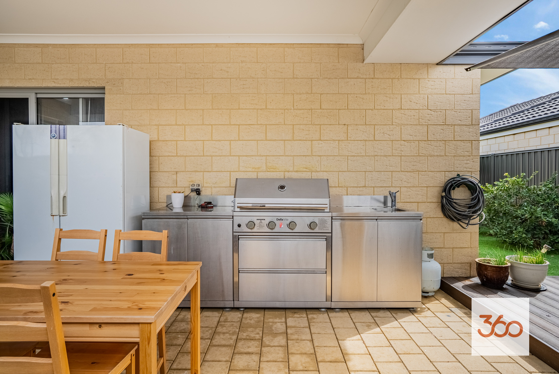 4-bedroom house at 2 WRAYSBURY ROAD, Aveley WA 6069, Swan, Western Australia