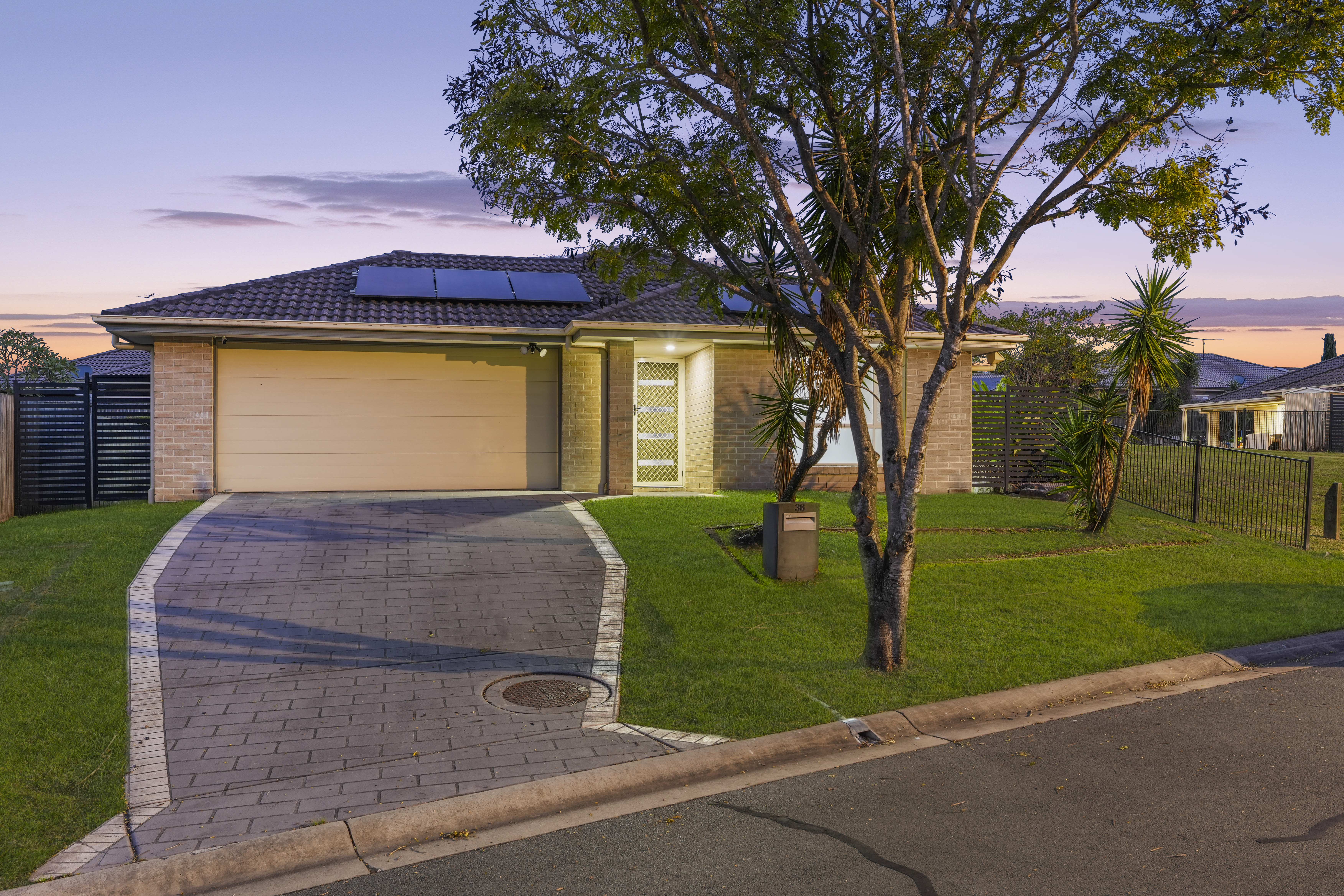 36 Wyndham Circuit, Holmview, QLD 4207 - Image 1