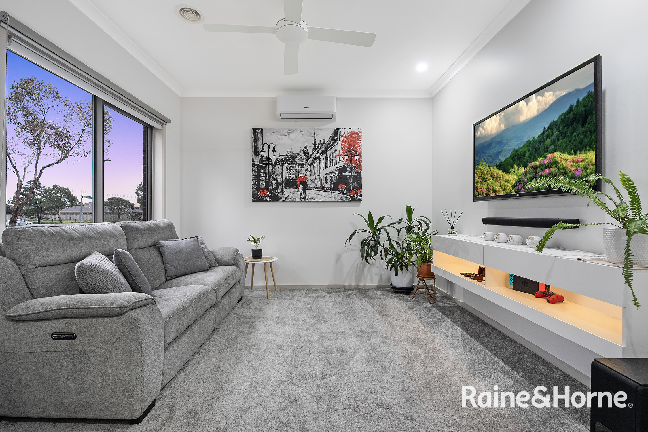 34 Parklink Drive, Cranbourne East VIC 3977 - Image 5