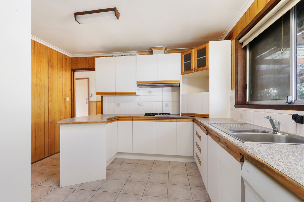 38 FARADAY ROAD, Croydon South VIC 3136 - Image 2
