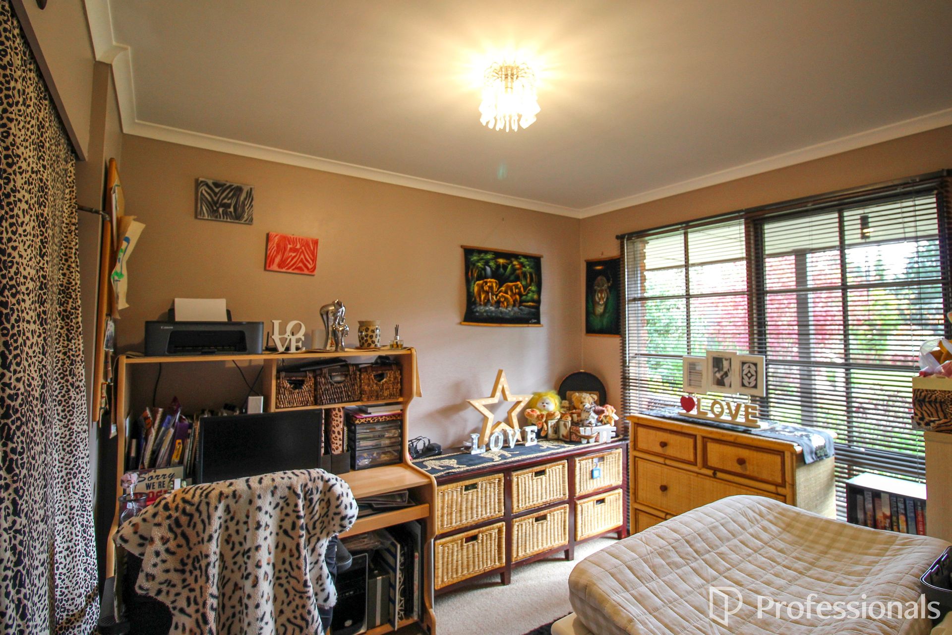 4-bedroom house at HILDALE OAKS 28 NAPIER ROAD, WON WRON VIC 3971, Wellington, Victoria
