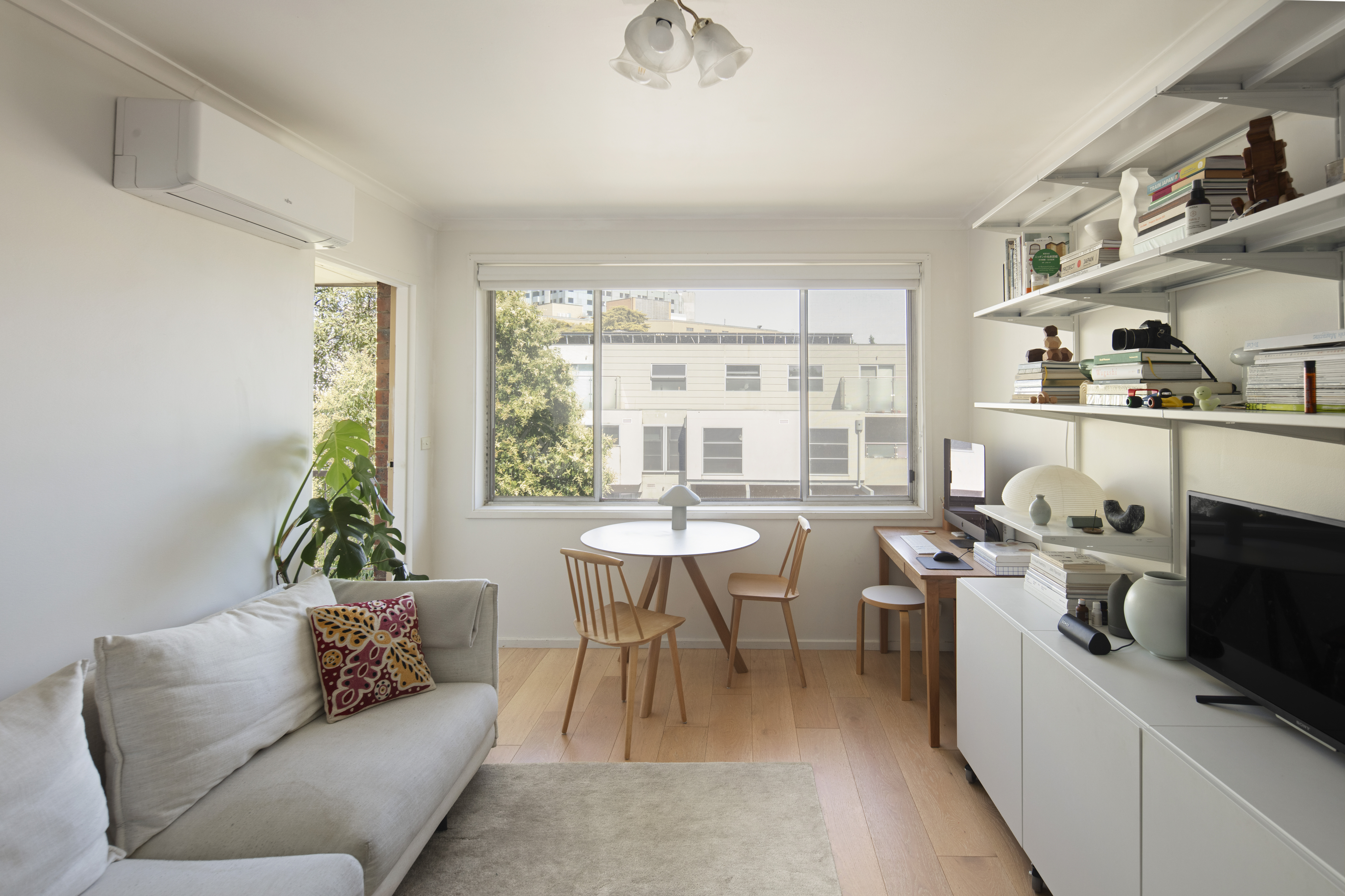6 91 THAMES STREET, BOX HILL VIC 3128 - Image 1
