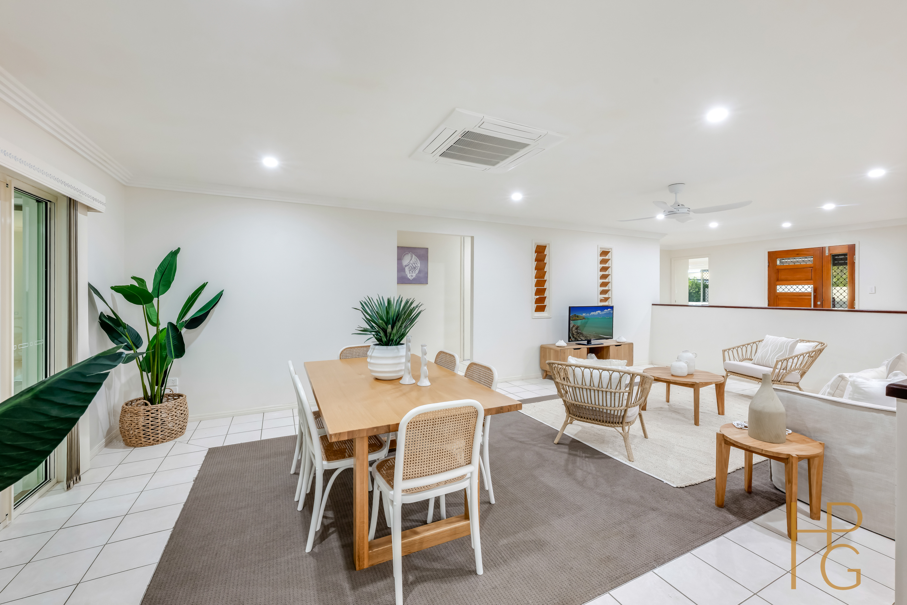 13 ELKINGTON AVENUE, Bargara QLD 4670 - Image 9