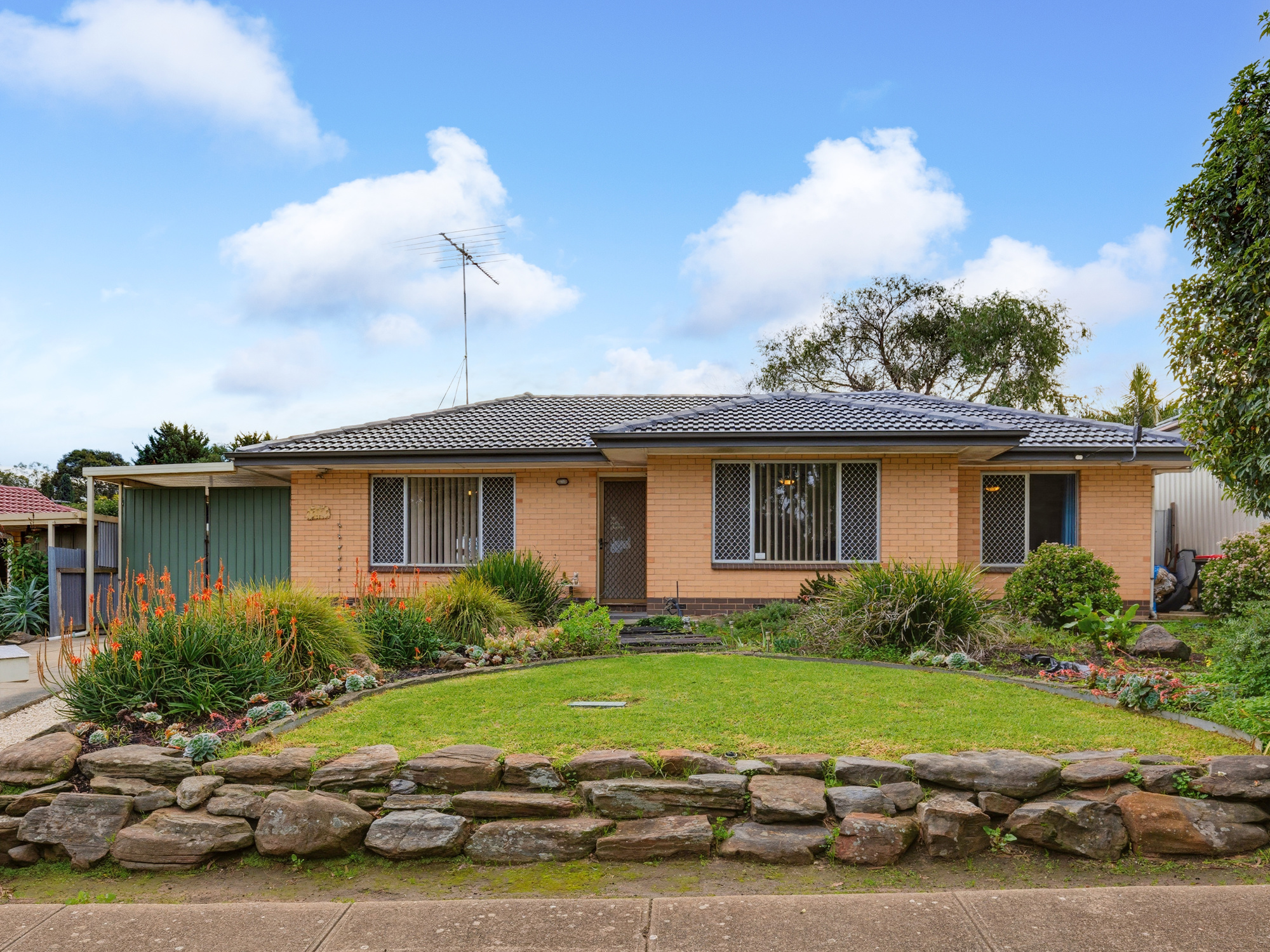3-bedroom house at 10 Arnold Drive, Hackham, SA 5163, Onkaparinga, South Australia