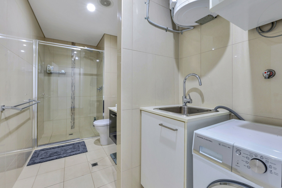 209/39 Cavenagh Street, Darwin City, NT 0800 - Image 5