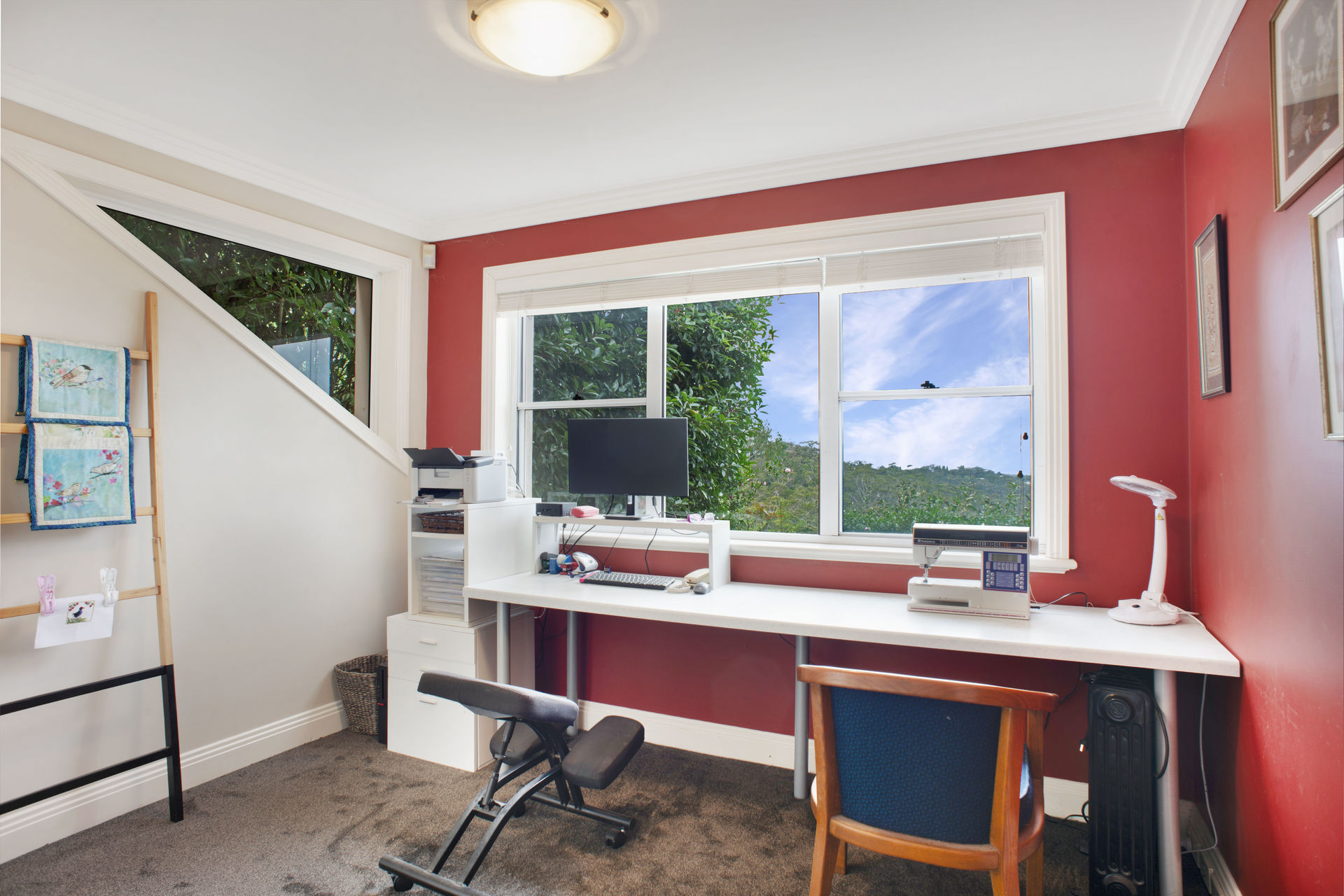 4-bedroom house at 33 HENDERSON ROAD, Wentworth Falls NSW 2782, Blue Mountains, New South Wales