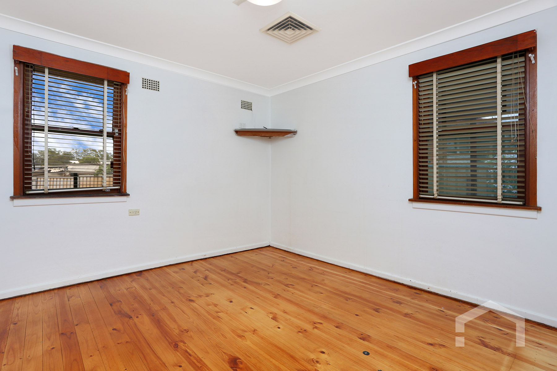 26 NAURU CRESCENT, Lethbridge Park NSW 2770 - Image 6